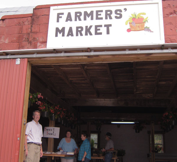Henderson Settlement farmers' market