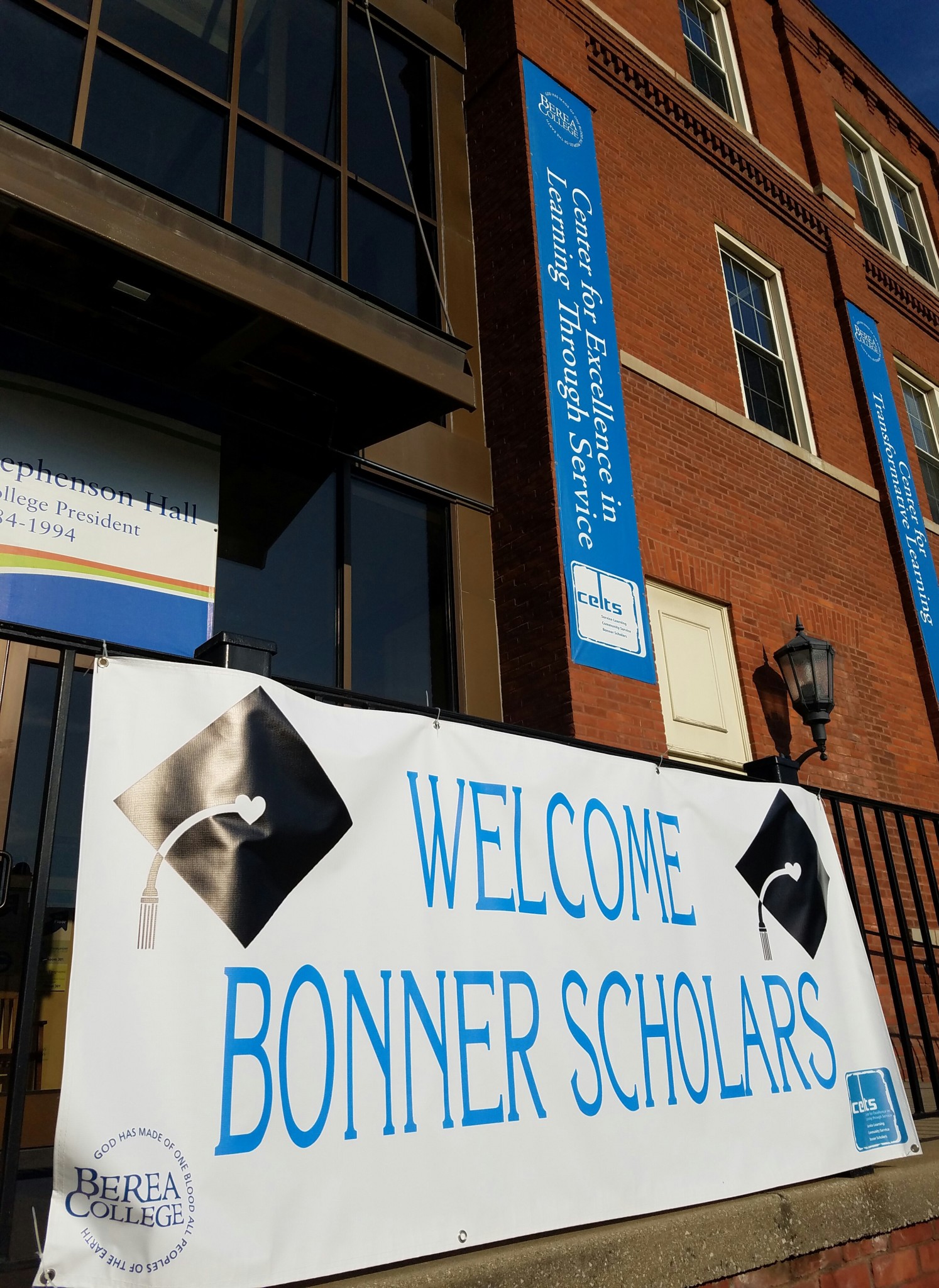 Welcome Bonner Scholars Sign