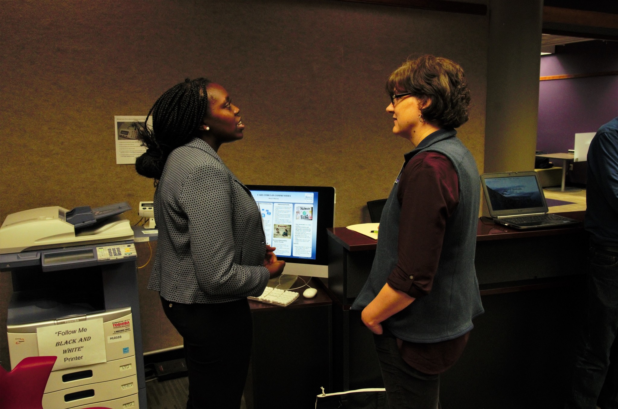 Student presenting at the 410 expo
